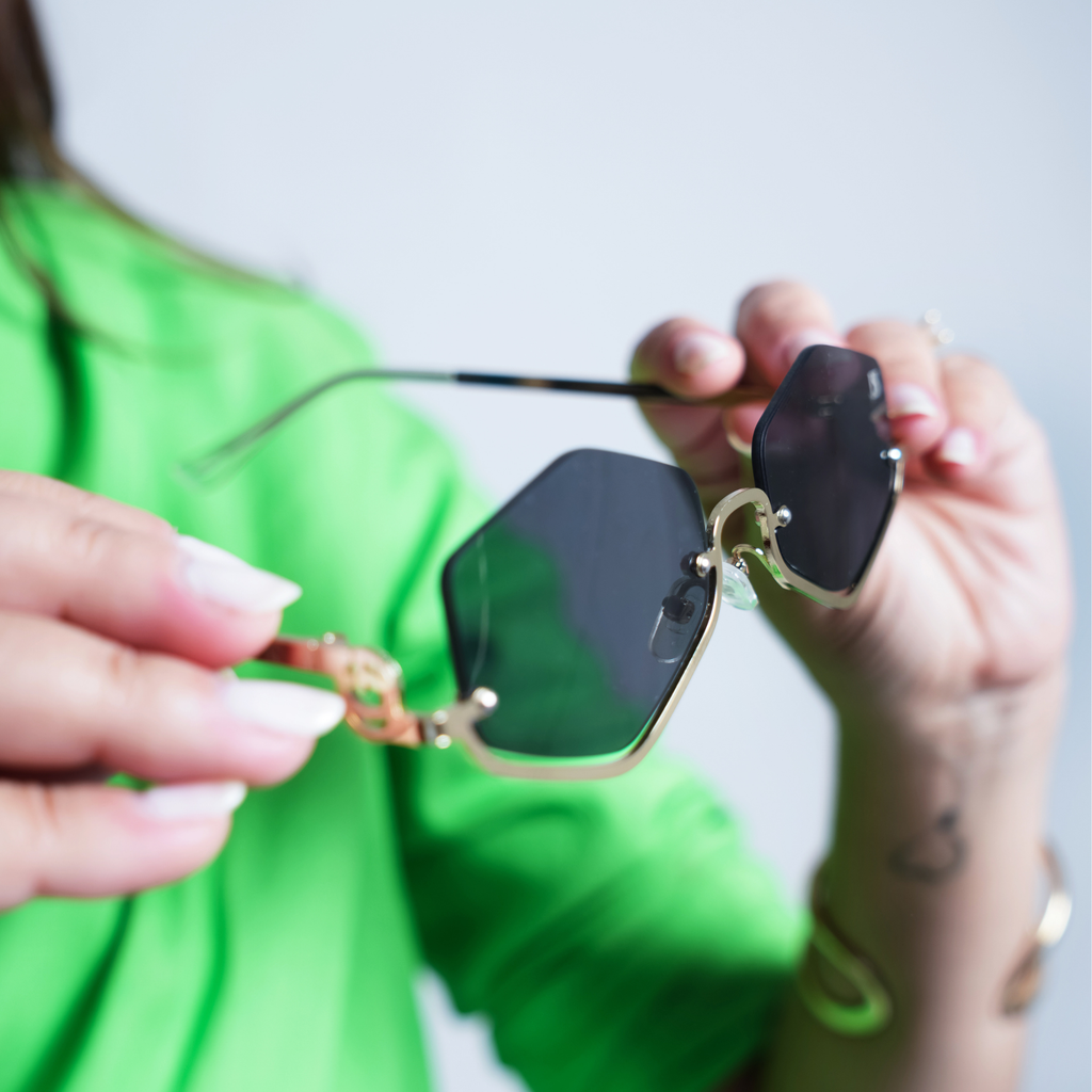 DS Gold Geometric Rimless Black Sunglasses