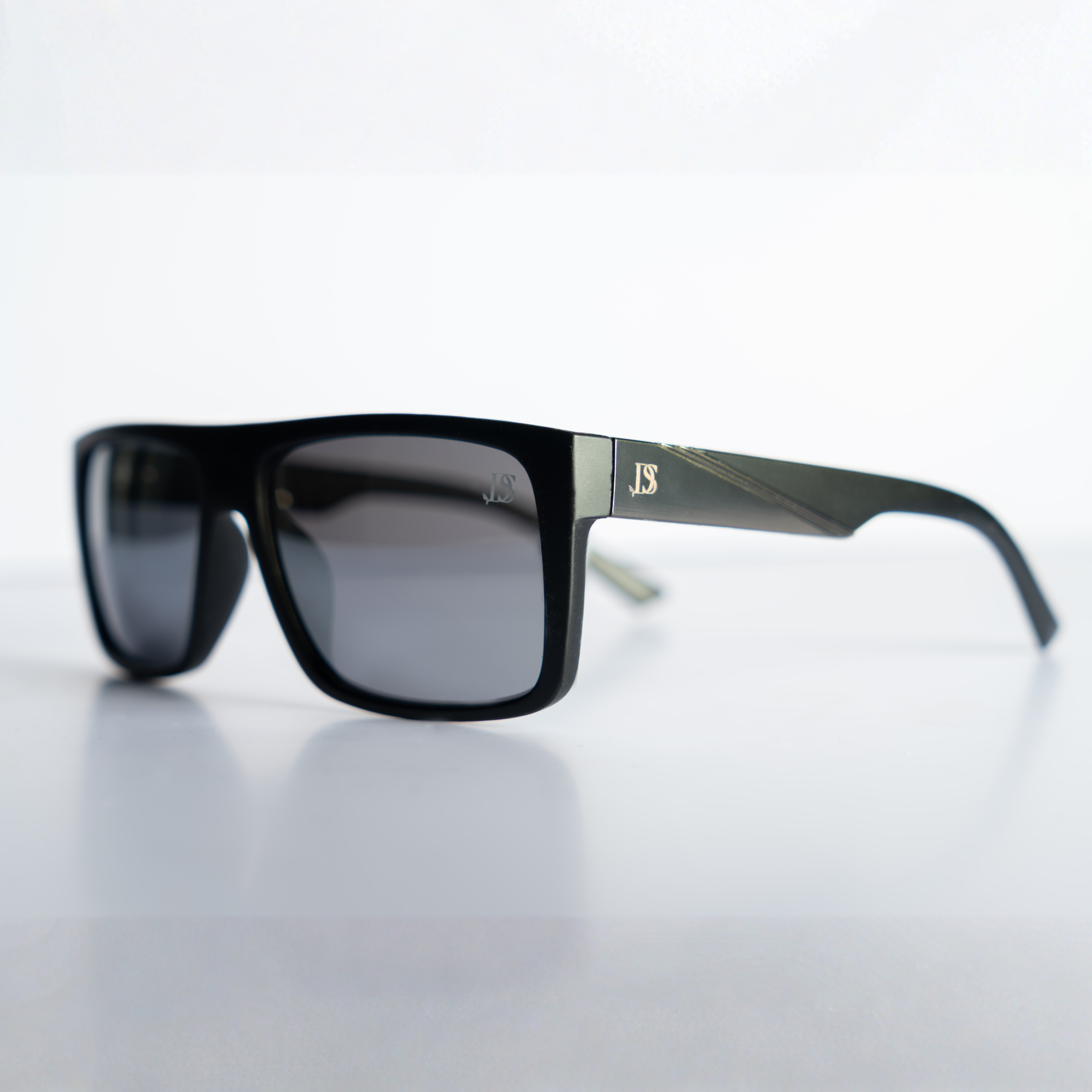 DS Black Bold Square Sunglasses